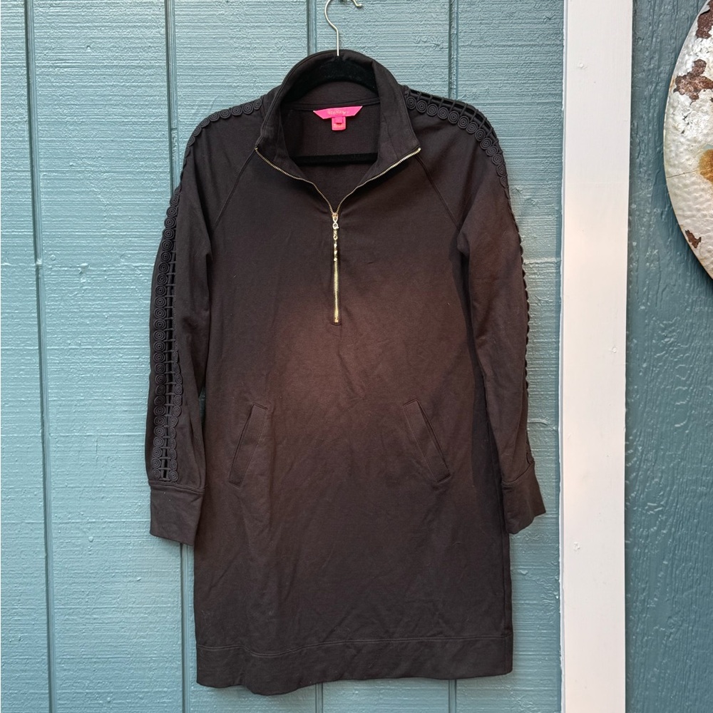 Lilly Pulitzer skipper popover Black Dress Elegant Minimalist Design